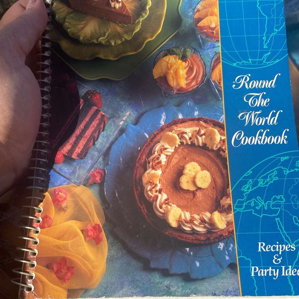 COOKBOOK ROUND THE WORLD